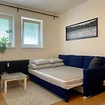 Cozy Self Check-In Apartment In Vibrant Ruzinov Area, Komarnicka 42, Bratislava